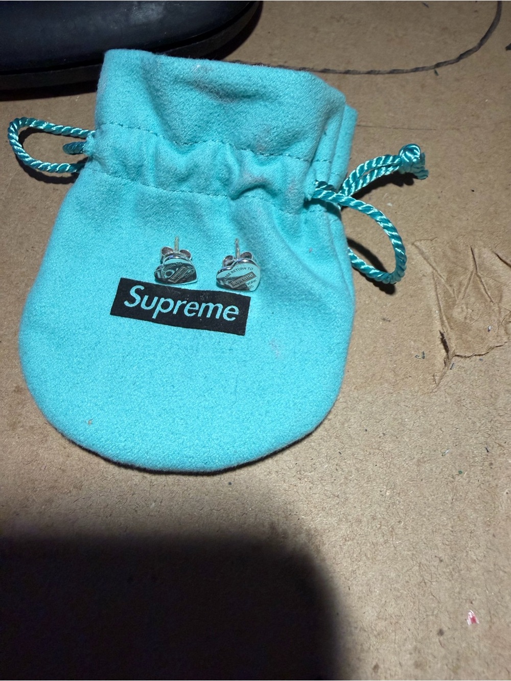 **SUPREME TIFFANY EARRING COLLAB**